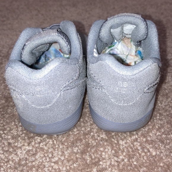 New balance 574 silver crib shoe 3w unisex - Picture 3 of 5